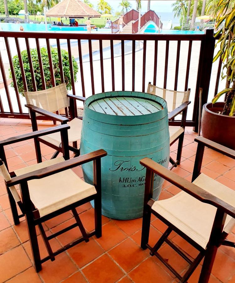 Ti Oasis Trinidad, Studio Vue Mer A Pierre & Vacances Sainte-Luce Exteriör bild